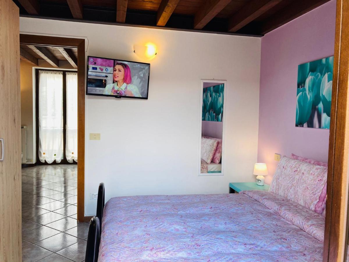 Palm Beach - Your Private And Complete Apartment In เดเซนซาโนเดลการ์ดา ภายนอก รูปภาพ